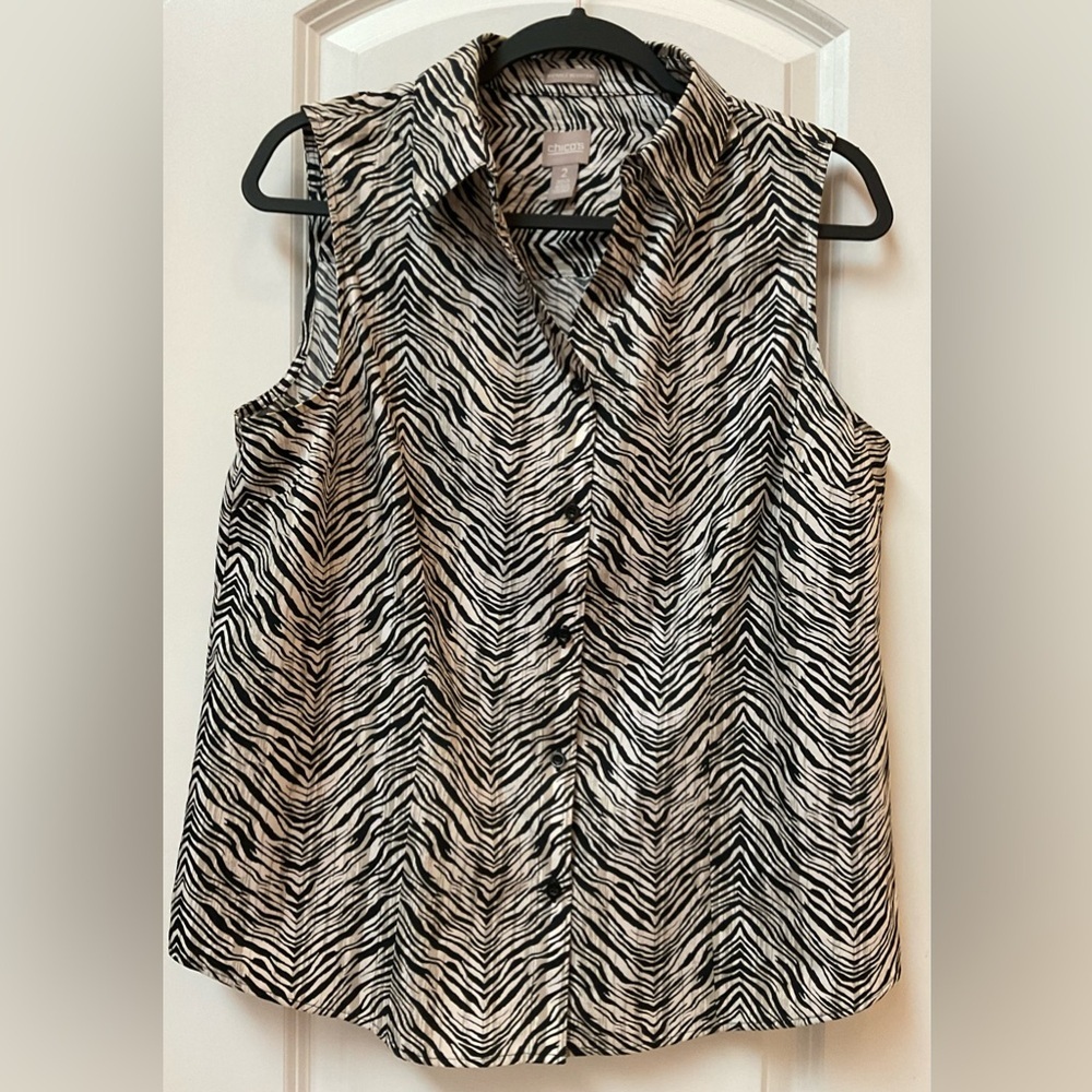 Chicos Zebra Print Sleeveless Button Down Shirt